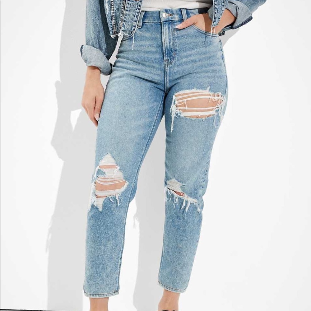 American eagle ripped curvy mom jeans